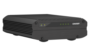 4-bay Desktop NAS; Intel Atom x6425E quad-core, onboard 8GB RAM (not expandable)